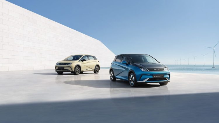 Carros elétricos usados: será que vale a pena comprar em 2025?