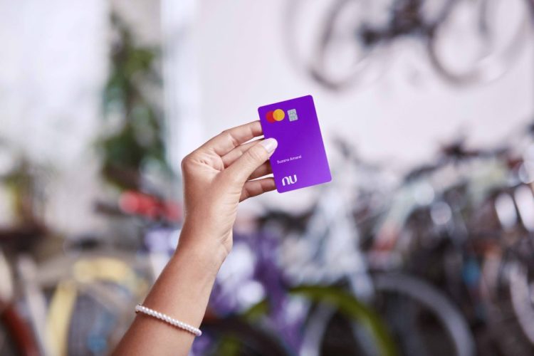 Recado para todos os clientes Nubank: banco revela novidade que transforma o dinheiro na conta em benefício no cartão