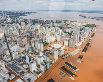 Famílias que sofrerem com alagamentos no verão podem receber R$ 6.220 da Caixa