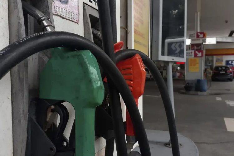Boa notícia para os motoristas: combustível terá novo valor a partir desta sexta-feira (18)
