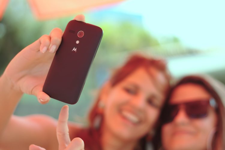 Tem um celular antigo? Marca famosa de telefone pode pagar até metade de um novo por ele