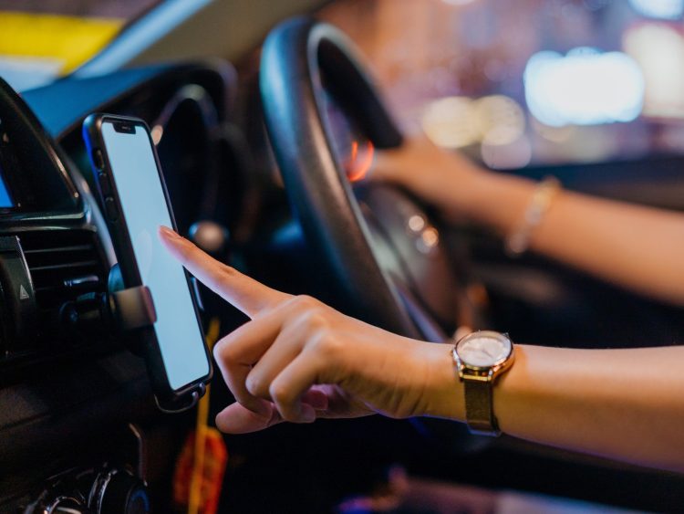 Motoristas de APP comemoram proposta com pacote de benefícios anunciado no GOV