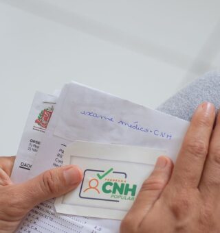 Quem pode receber CNH gratuita em 2025? Descubra como se beneficiar