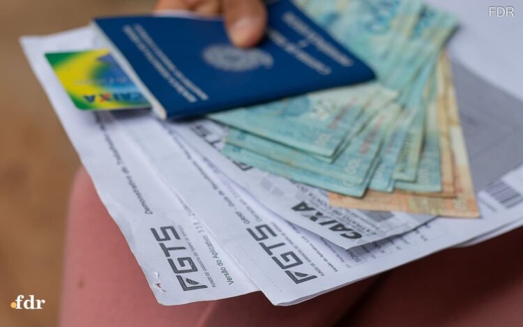 FGTS atrasado? Saiba como consultar extrato e cobrar do seu patrão