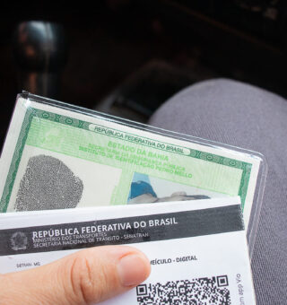 Emissão GRATUITA do novo documento de identidade fica disponível no Poupatempo