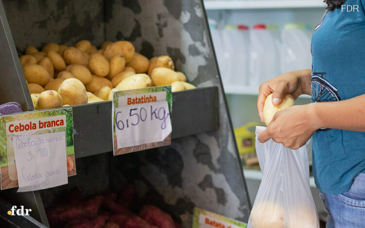Queda no preço dos alimentos traz alívio para o bolso; veja quais caíram mais