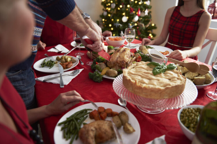 4 substituições na ceia de Natal para gastar MENOS em 2025