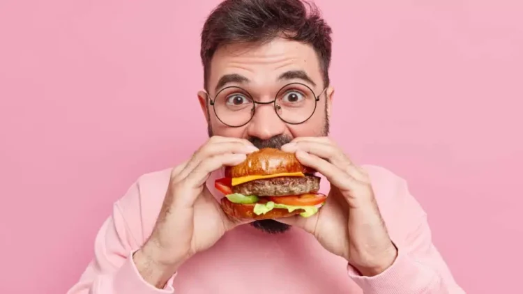Guia para comer por menos de R$0,50 hoje 29/11: confira as promoções dos fast foods na Black Friday