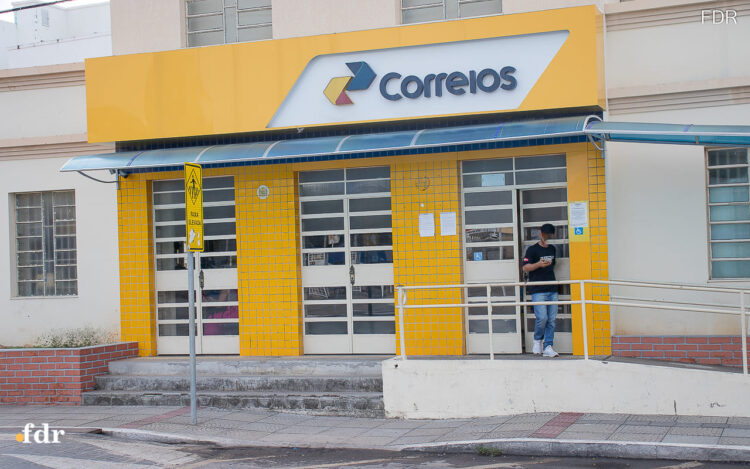 Correios começa a oferecer serviço EXCLUSIVO para quem idosos; início HOJE (30/05)