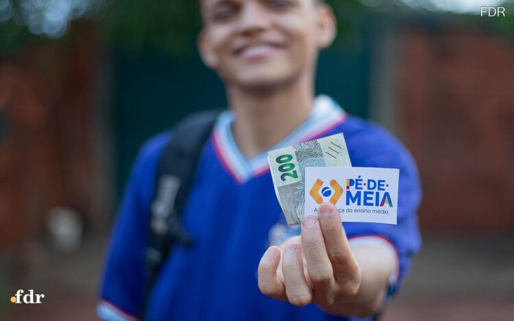 Pé-de-Meia 2026: Veja como consultar o saldo e o calendário de fevereiro