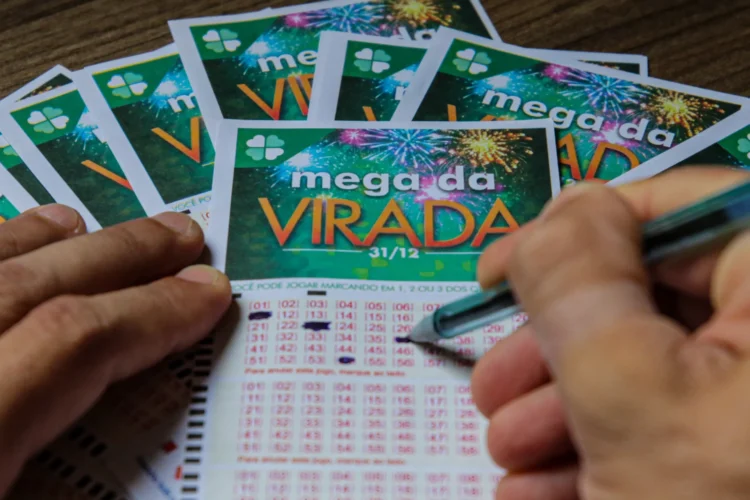 Mega da Virada: Se você aplicar R$ 850 milhões do prêmio vai ganhar ISSO por mês