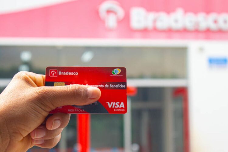 Consiga a isenção da anuidade do Bradesco agora e economize uma fortuna com seu cartão