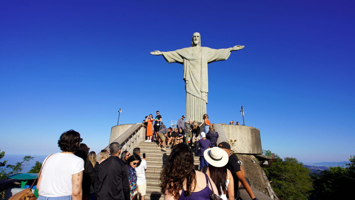 Feriadão prolongado! Trabalhadores cariocas terão folga de 6 DIAS; veja quando será