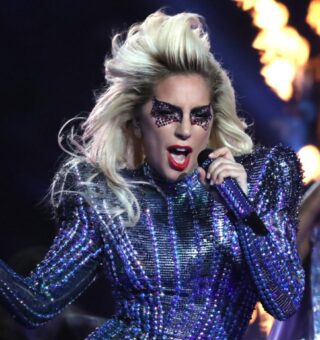 Show da Lady Gaga causa explosão de preços em Copacabana e revolta fãs; veja a denúncia