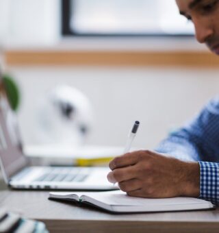 MEC decreta o fim do EAD 100% online para cursos de engenharia; entenda a decisão