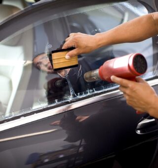 Comunicado urgente para motoristas! Novas regras para películas de carros começam a valer