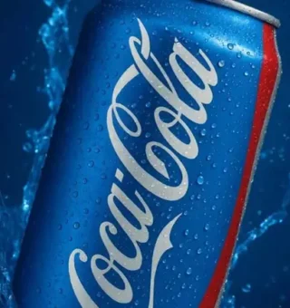 Cidade no Brasil é a única do mundo onde a lata da Coca-Cola é azul; descubra o motivo!