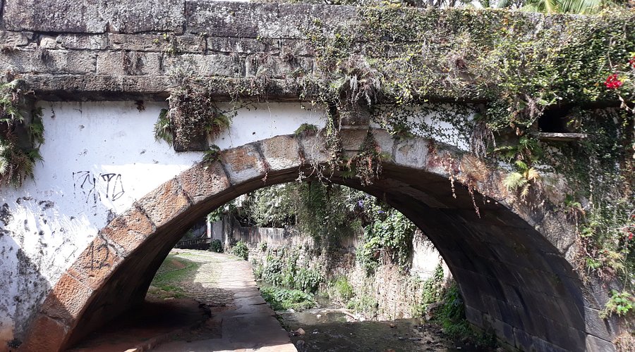Descubra os segredos escondidos de Ouro Preto: histórias e lendas que os turistas quase nunca ouvem