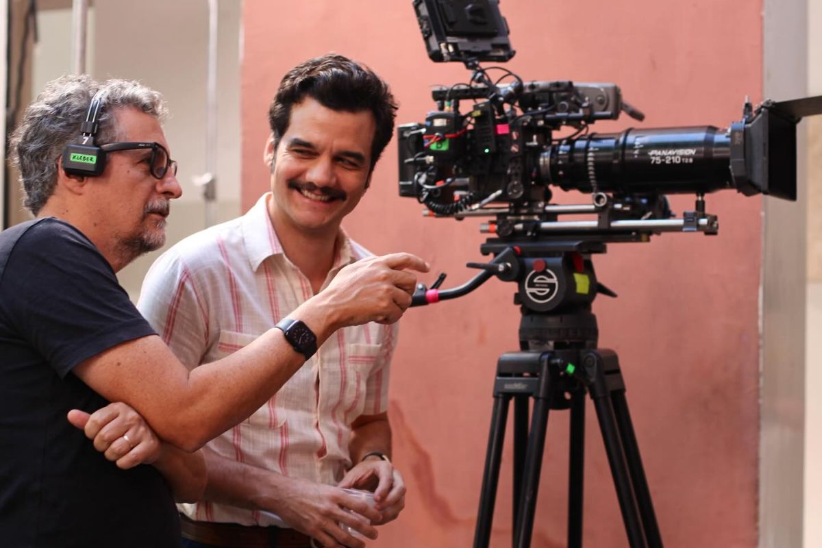 Kleber Mendonça Filho ao lado de Wagner Moura