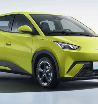 Foi revelado o MELHOR carro urbano do mundo! Conheça o modelo e seus valores