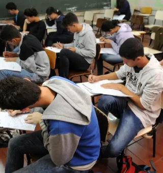 Novo Ensino Médio afeta a escolha de carreira? Veja o impacto no futuro profissional