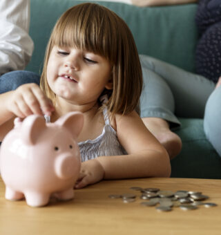 Educação financeira para crianças: como ensinar valor do dinheiro desde cedo