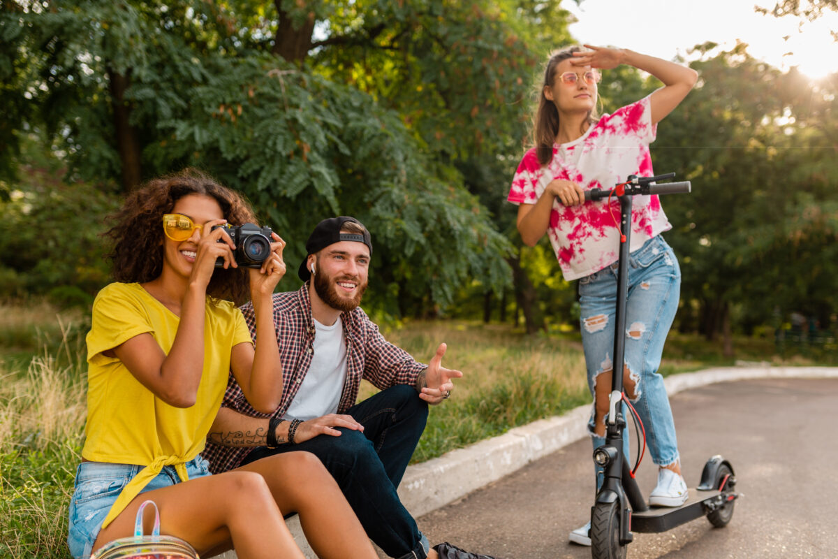 Economizar sem abrir mão do lazer: dicas para se divertir gastando pouco