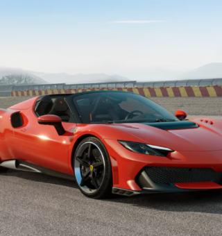 Carro de luxo com desconto? Novo leilão surpreende pelo desconto em itens caros!