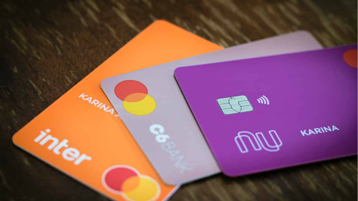 Nubank, Banco Inter ou C6? Compare as contas digitais mais usadas em 2025