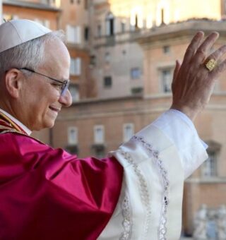 Novo papa tem salário revelado; veja quanto ganha Leão XIV