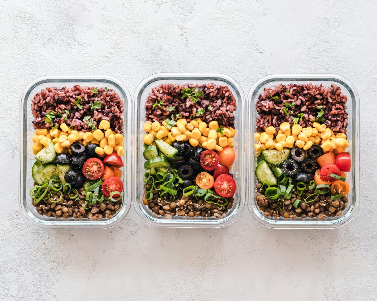 Alimentação barata e saudável: como montar cardápio semanal com R$ 100