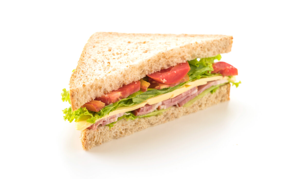 Nem sanduíche de presunto escapa: nova lei que proíbe propaganda de comida choca o país inteiro