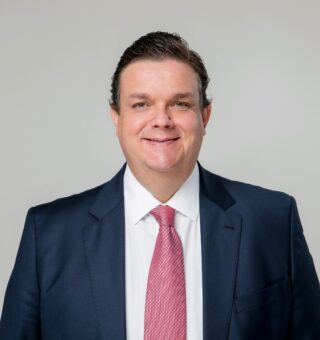 Conheça o novo MINISTRO DA PREVIDÊNCIA após demissão de Lupi