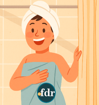 Banho antes de dormir ou quando acordar? Especialistas dizem qual é a melhor opção