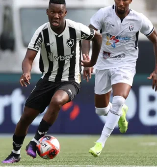 Botafogo gera preocupação com retenção de salários: o que o clube está fazendo para regularizar a situação?