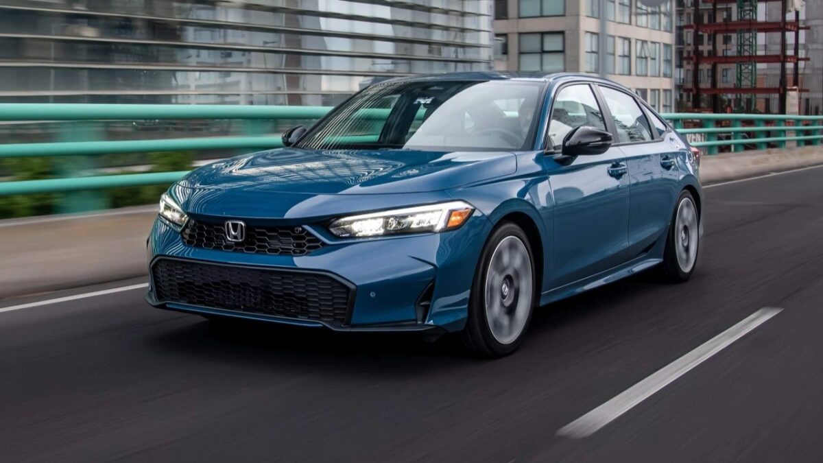 Honda Civic Hybrid 2026: O sedã inovador que promete superar Corolla e BYD King no Brasil