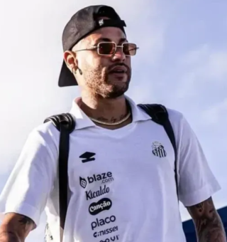 Neymar: Salário milionário no Santos após acordo de renovação