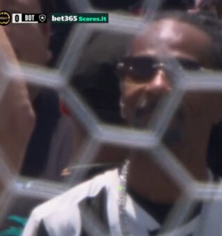 Snoop Dogg na torcida do Botafogo