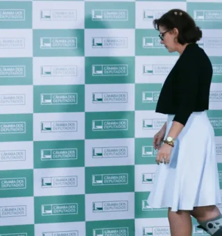 STF toma nova decisão contra Carla Zambelli; entenda o que está em jogo