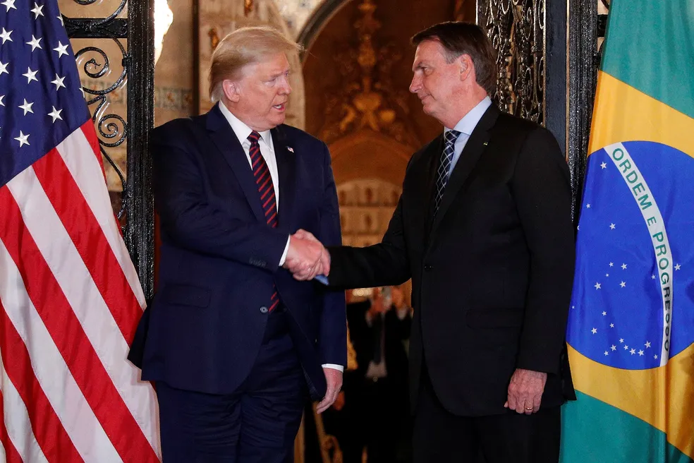Trump confirma: Taxação contra Brasil é protesto em apoio a Bolsonaro