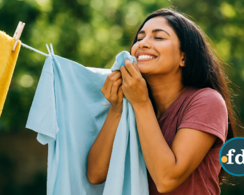 Esse truque vai deixar suas roupas mais limpas e cheirosas sem esforço