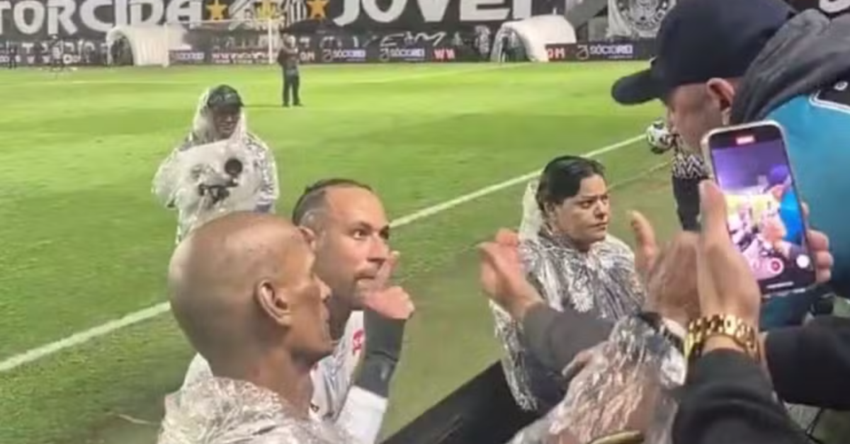 Neymar se envolve em nova polêmica no Santos e dispara contra torcedor: “Vai tomar…”