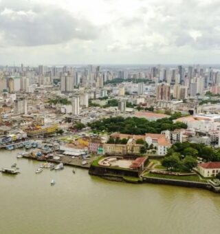 Vista aérea de Belém que sediará a Cop 30