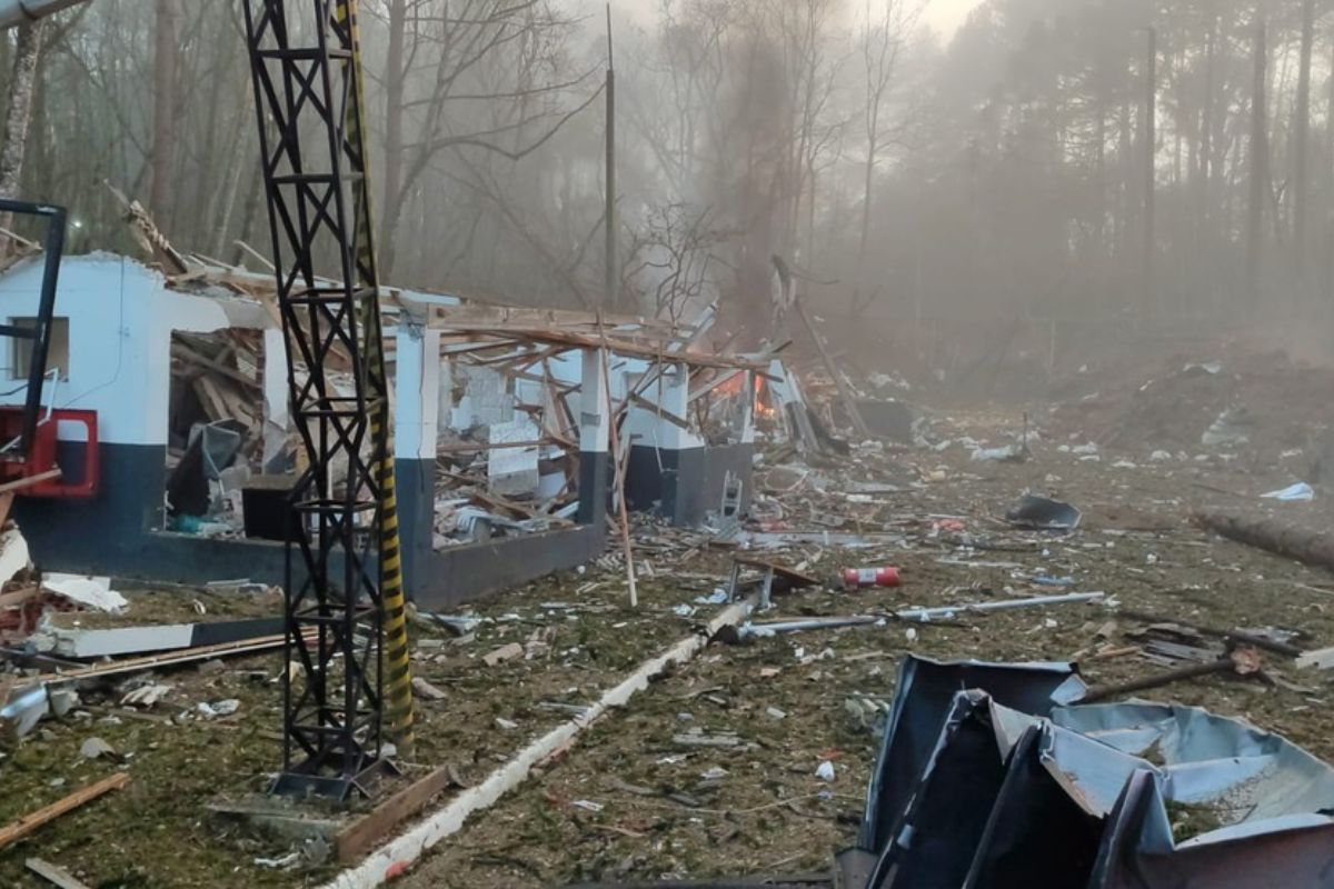 Foto de Explosão em quatro barras