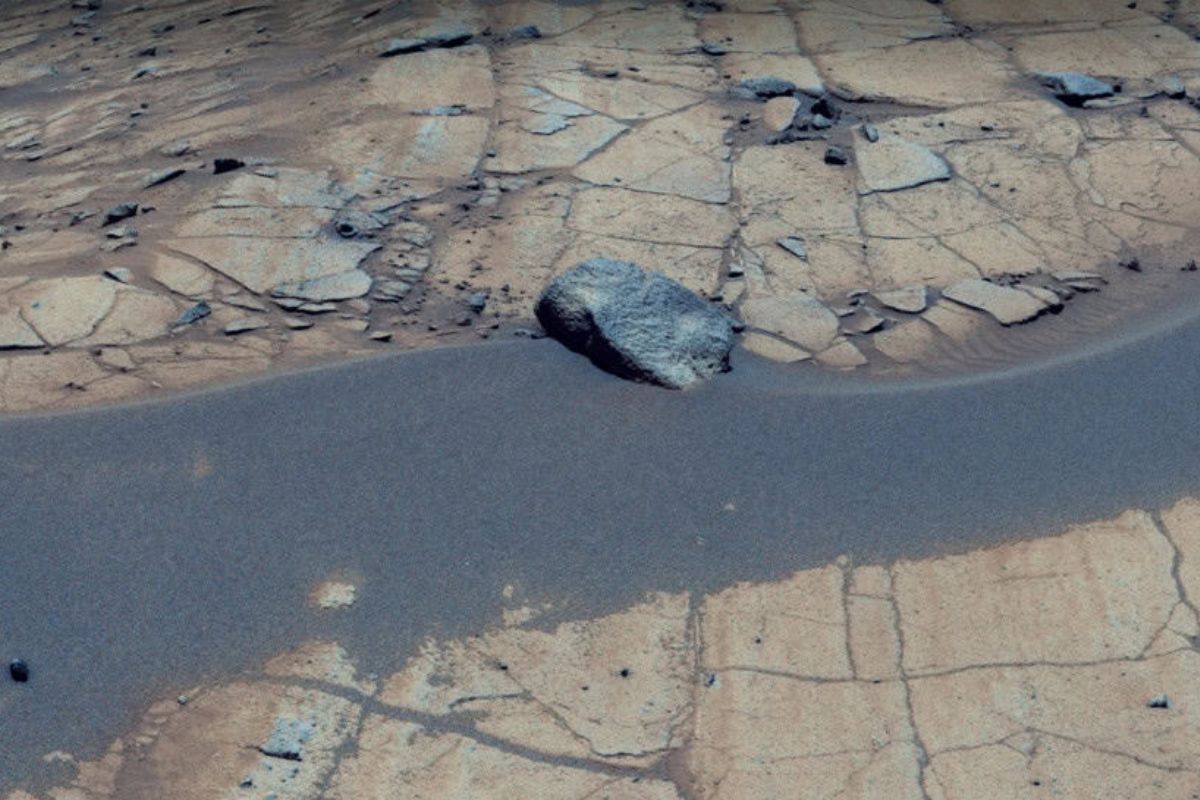 Rocha flutuante, captura da NASA em Marte