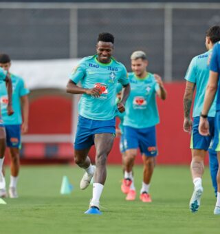Imagem do time treinando antes da convocação da seleção brasileira