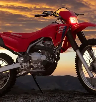 Nova CRF 300F da Honda chega ao Brasil custando R$ 24.027; confira os detalhes
