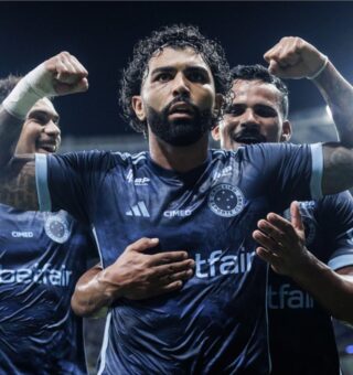 Cruzeiro x Atlético-MG: jogadores comemoram ao lado de Gabigol