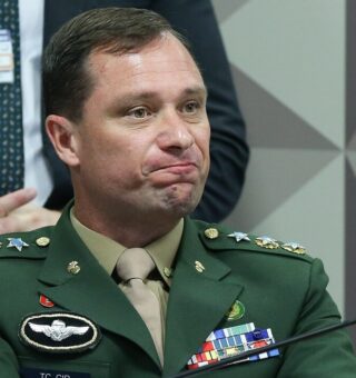 Por que Mauro Cid pegou 2 anos de pena e Bolsonaro ficou 27 anos de prisão?