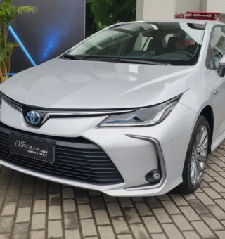 Novo híbrido da Corolla chega com desconto para esses grupos de motoristas